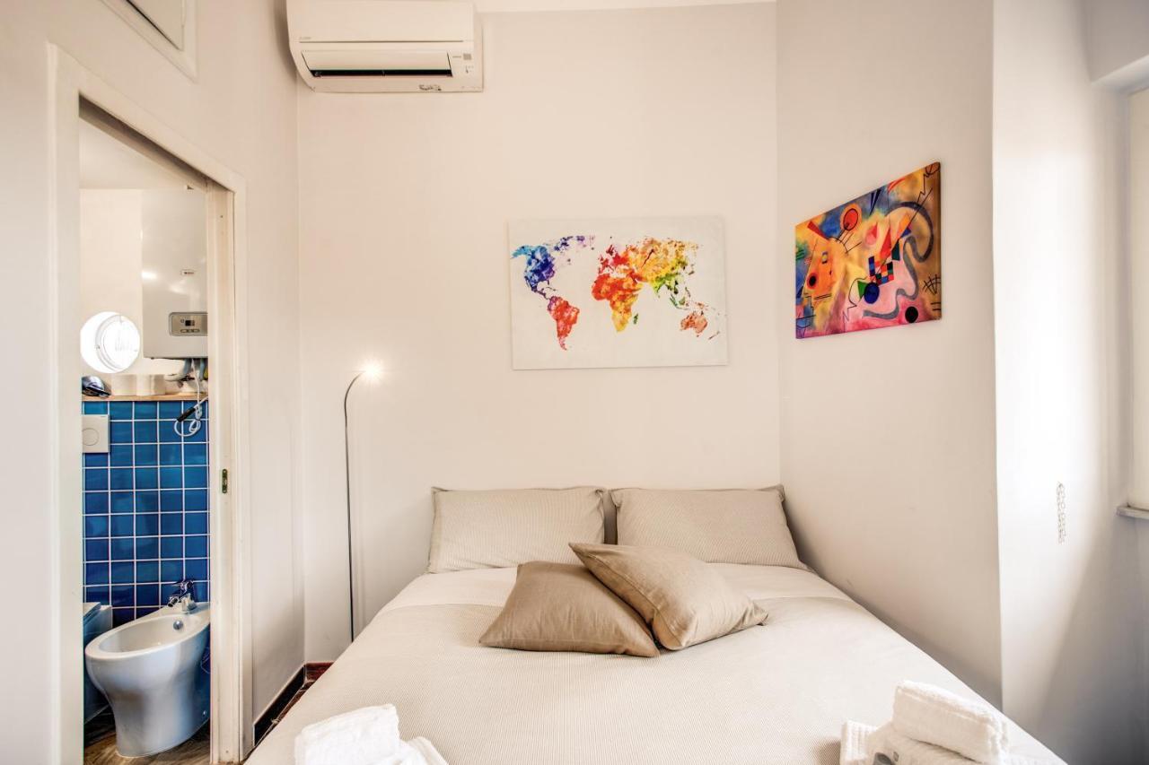 로마 Cavour Attic With Terrace 아파트 외부 사진