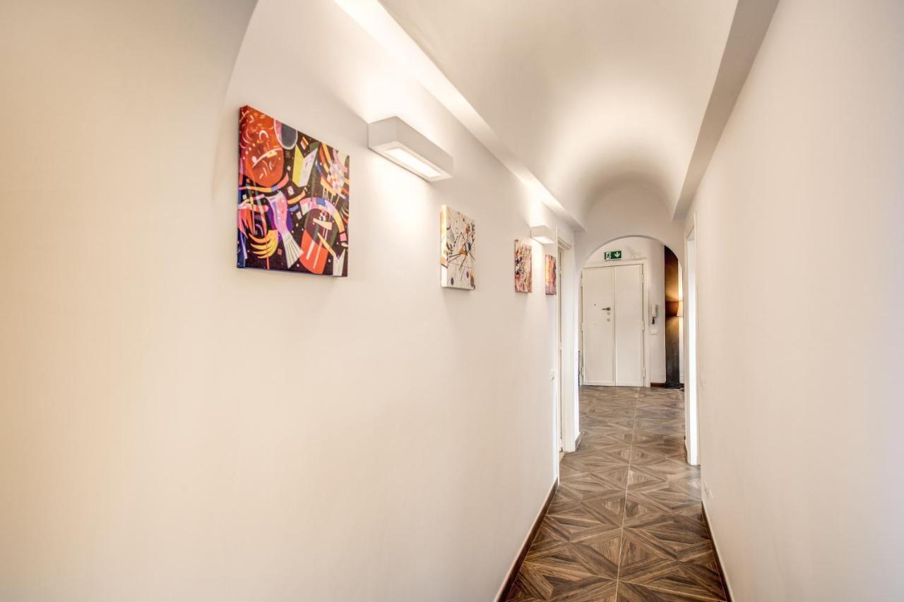 로마 Cavour Attic With Terrace 아파트 외부 사진